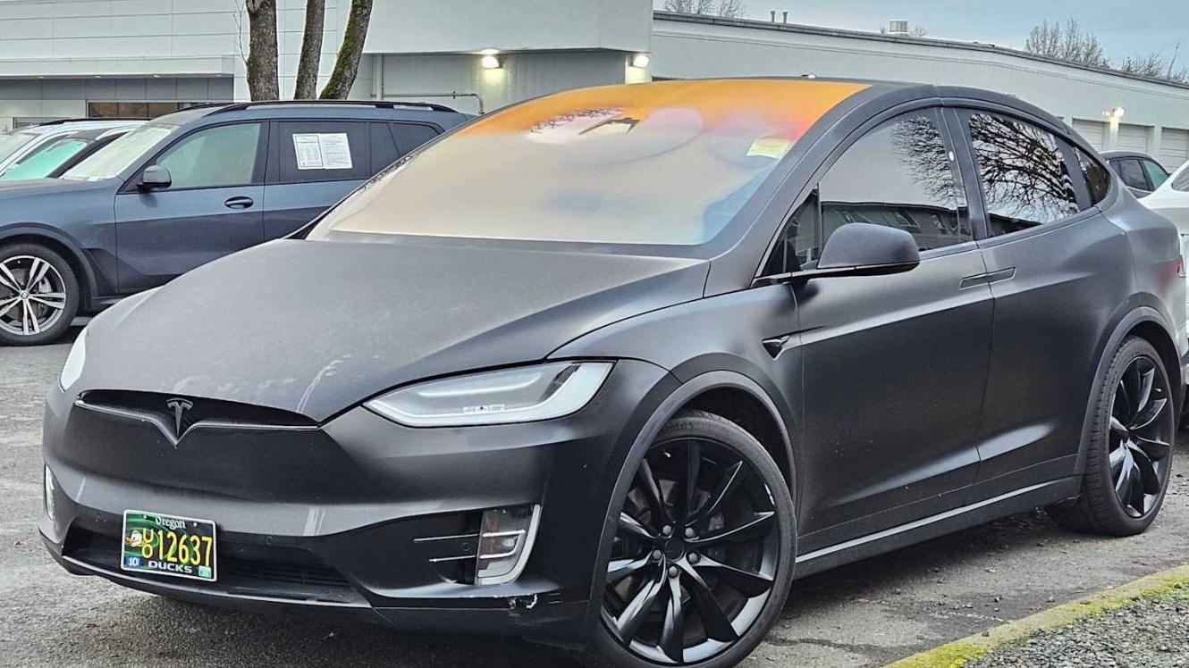 TESLA MODEL X 2020 5YJXCBE2XLF261671 image